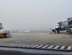 Asap Karhutla Ganggu Penerbangan di Bandara Pekanbaru