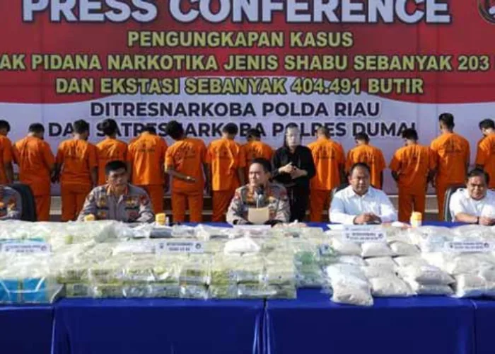 Polisi Amankan 203 Kg Sabu dan 404.491 Ekstasi di Riau