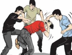 Aksi Jamretnya Gagal, Dua Remaja di Pekanbaru Bonyok Dihajar Warga