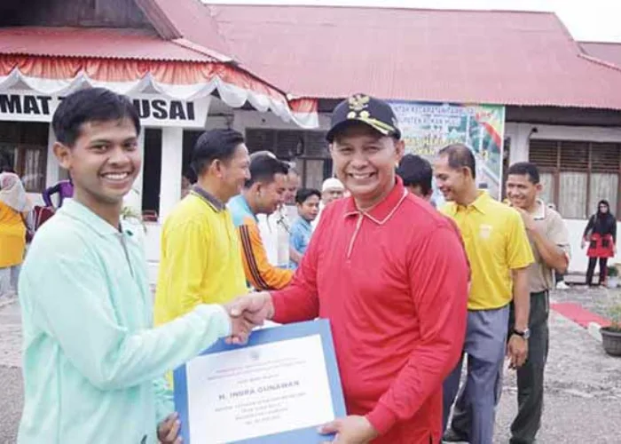 Wabup Indra Gunawan Serahkan Bantuan Masjid, MDTA dan Yayasan