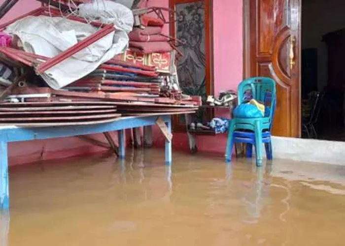 Setiap Hujan Selalu Kebanjiran, Begitu Curhatan Warga Padang