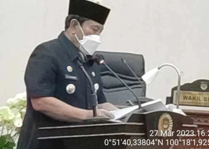 Bupati Sukiman Sampaikan LKPj 2022 dan Dua Ranperda di Paripurna DPRD Rohul