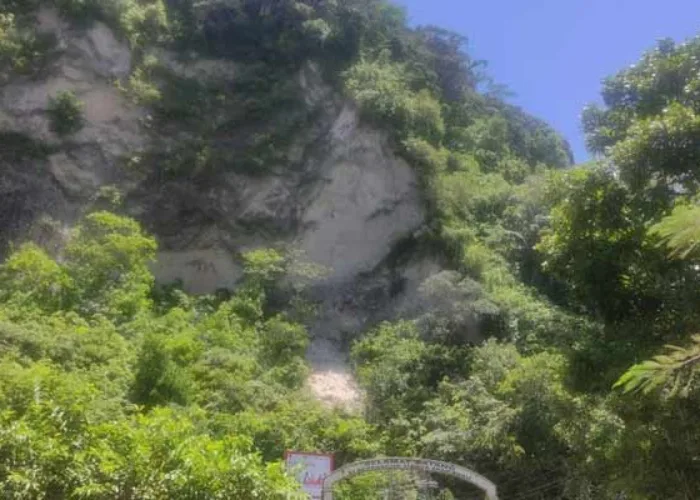 Gempa M 4,5 Guncang Bukittinggi, Tebing Ngarai Sianok Longsor