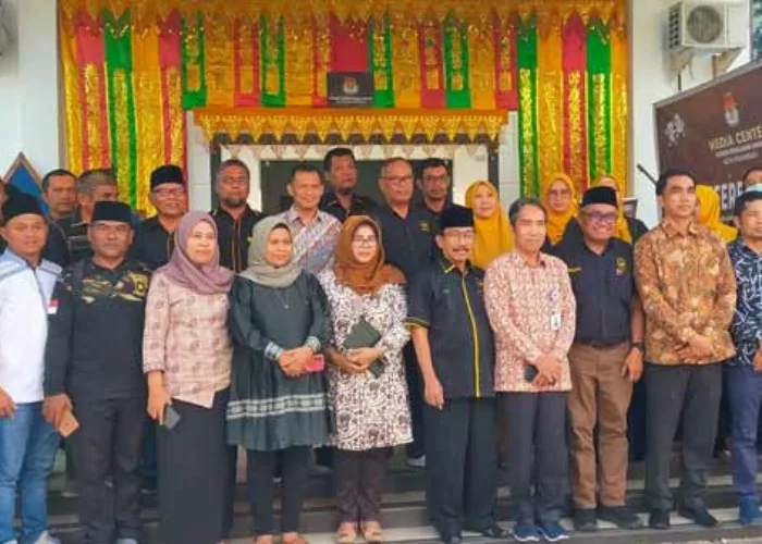 Partai Ummat Serahkan Berkas Bacaleg ke KPU, Arwen: Target Satu Kursi Satu Dapil