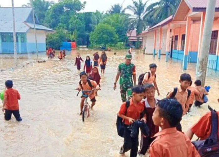 Banjir Rendam Dua Desa di Rohul, Sekolah Diliburkan