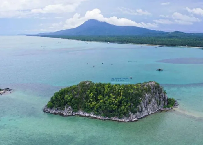 Menggesa Pemekaran Natuna-Anambas Sebagai Provinsi Baru