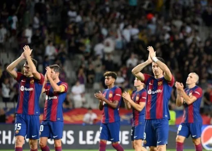 Liga Champions: Barcelona Berpesta, City Comeback, PSG Menang