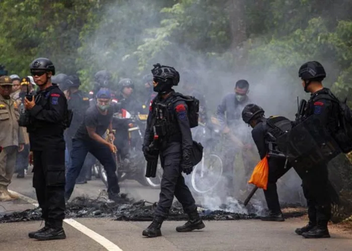 200 Brimob Polda Riau Dipulangkan dari Rempang