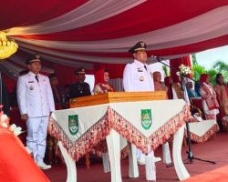 Bupati Sukiman Sampaikan Pesan Persatuan Kala Menjadi Inspektur Upacara HUT RI Ke 78