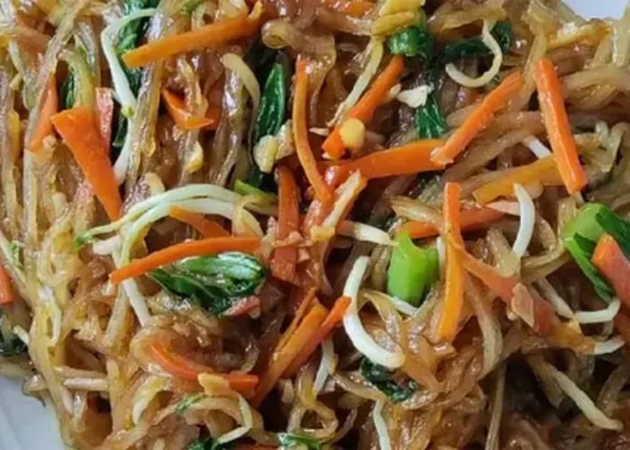 Bosan Makan Mi Goreng Biasa, Saatnya Coba 3 Resep Mi Sagu Goreng Berikut!