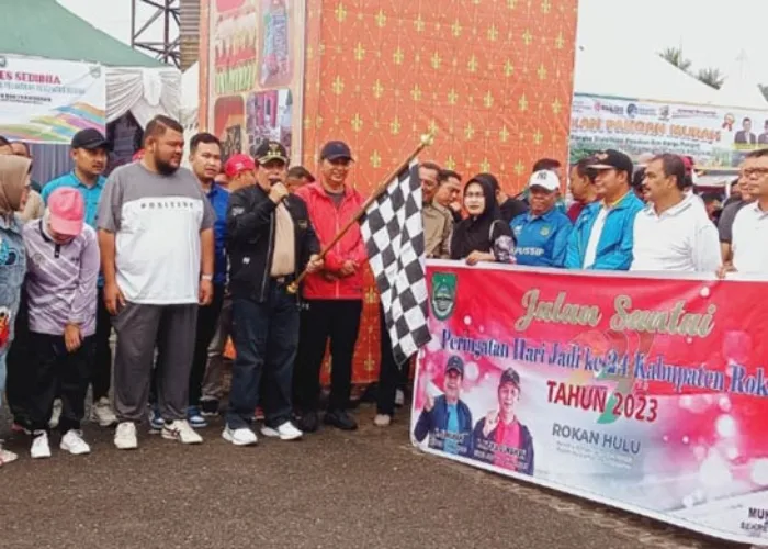 Ribuan Masyarakat Ramaikan Jalan Santai HUT ke-24 Rohul
