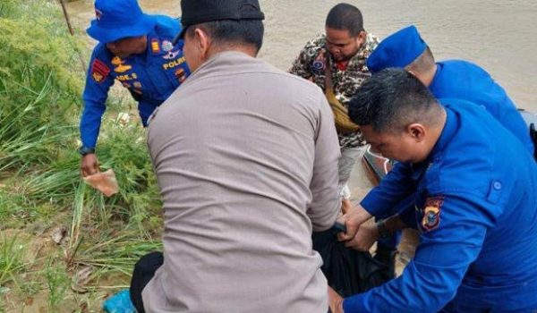 Tabrakan di Jembatan Langgam Pelalawan, 2 Orang Tewas Satu Masuk Sungai