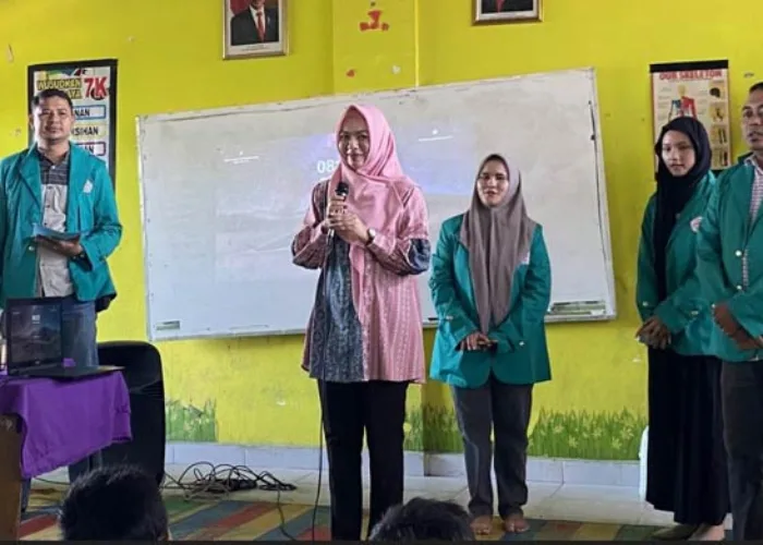 Mahasiswa Komunikasi UHTP Ajak Murid SD 61 Pekanbaru Bijak Gunakan Gadget