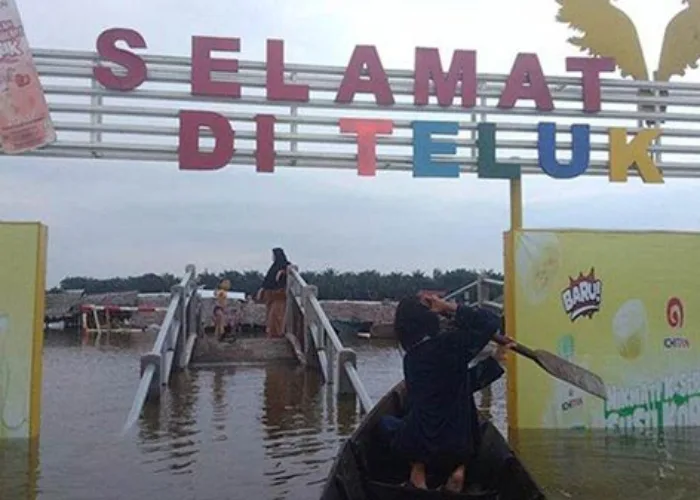 Kemana Liburan Akhir Tahun, Objek Wisata Pulau Cinta di Kampar Tenggelam