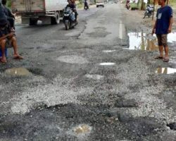 Banjir Sebabkan Jalan Lintas Riau-Sumut Ujung Tanjung Rusak