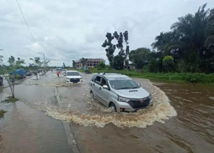 Riau Mulai Bersiap Hadapi Banjir dan Longsor