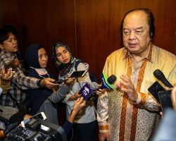 Harta Keluarga Tahir Susut Rp 1,1 Triliun Usai Saham Bank Mayapada Amblas