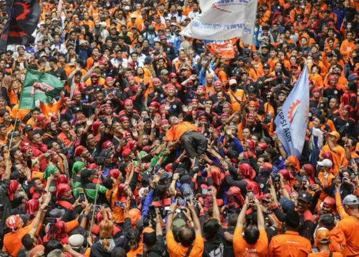 KSPI Desak Pemerintah Cabut Omnibus Law Cipta Kerja, Hapus OutSourcing