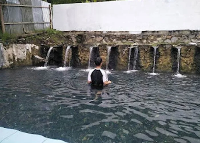 Bila ke Sumbar, Jangan Lupa Nikmati Sensasi Pemandian Air Panas