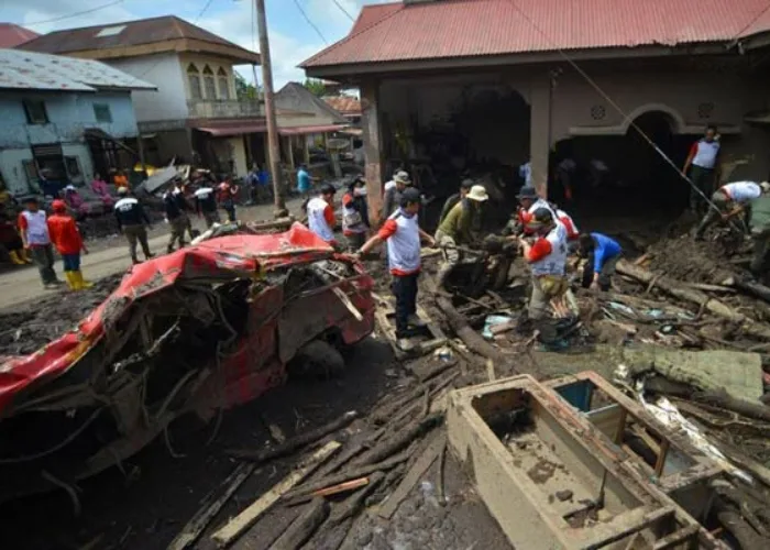 Update Korban Bencana Alam Sumbar: 61 Tewas, 14 Orang Hilang