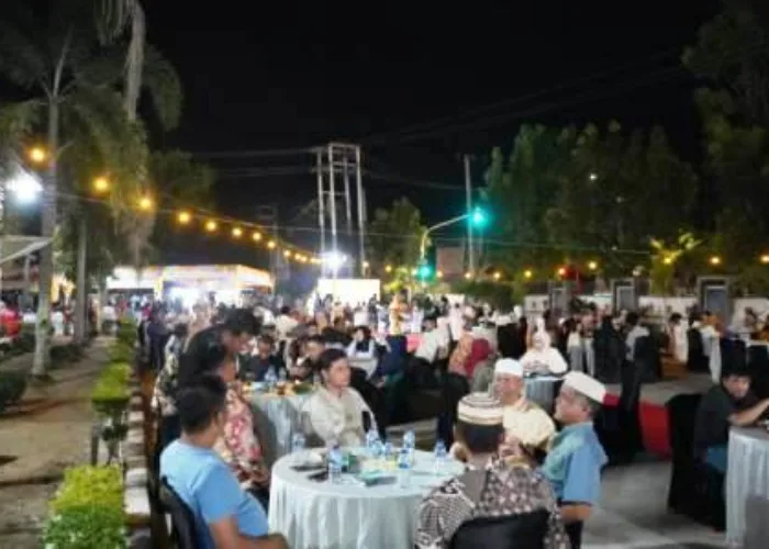 Ribuan Warga Kuansing Banjiri Open House Terakhir Adam