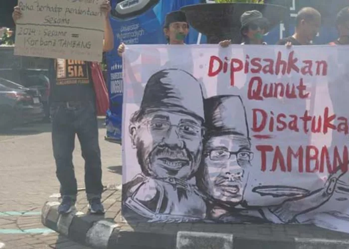 Sindiran Aktivis ke NU-Muhammadiyah, Dipisahkan Qunut, Disatukan Tambang