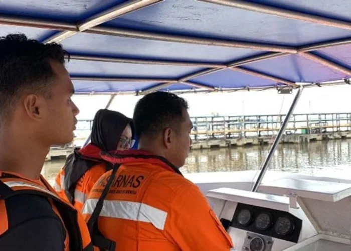 Tim SAR Cari Kru Kapal Rusia Jatuh di Selat Malaka Bengkalis