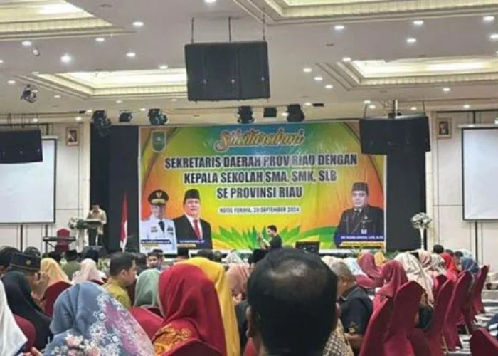 SF Hariyanto Akan Naikkan Tunjangan Kepala SMA/SMK Sederajat di Riau