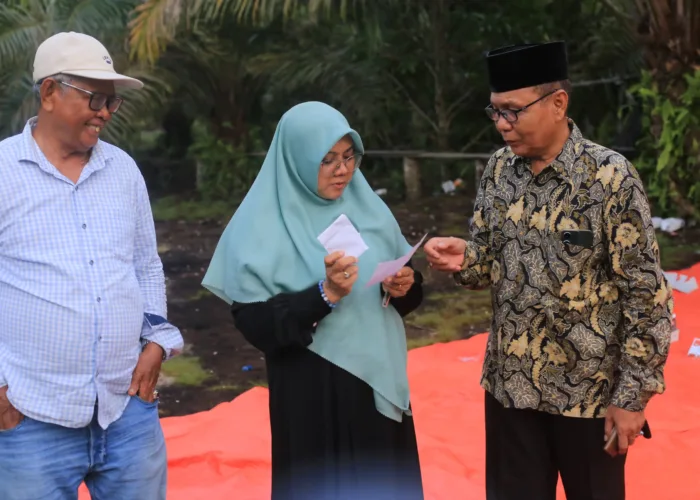 Masyarakat Sukarela Kumpulkan Sumbangan, Berharap Afni Jadi Bupati Siak
