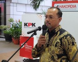 KPK Geledah Kantor Dinas Pemko Pekanbaru Terkait OTT Mantan Pj Walikota