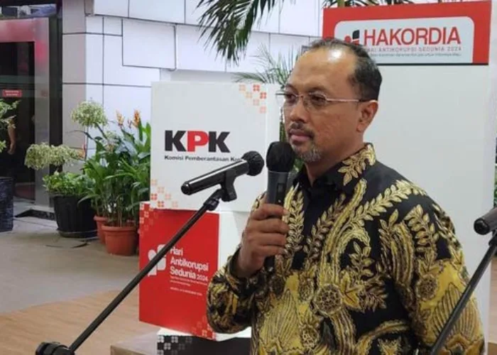KPK Geledah Kantor Dinas Pemko Pekanbaru Terkait OTT Mantan Pj Walikota