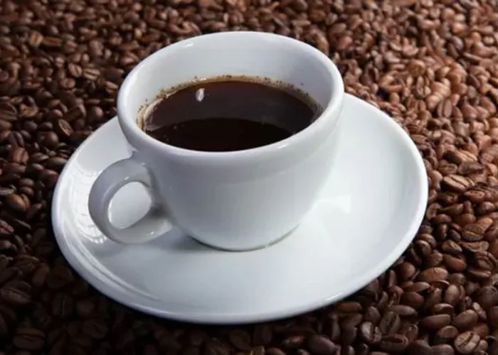 Kopi Hitam Americano Sedikit Gula Bakal Jadi Tren 2025
