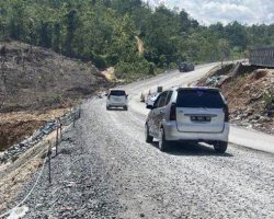Jalan Lintas Riau Sumbar Kembali Longsor