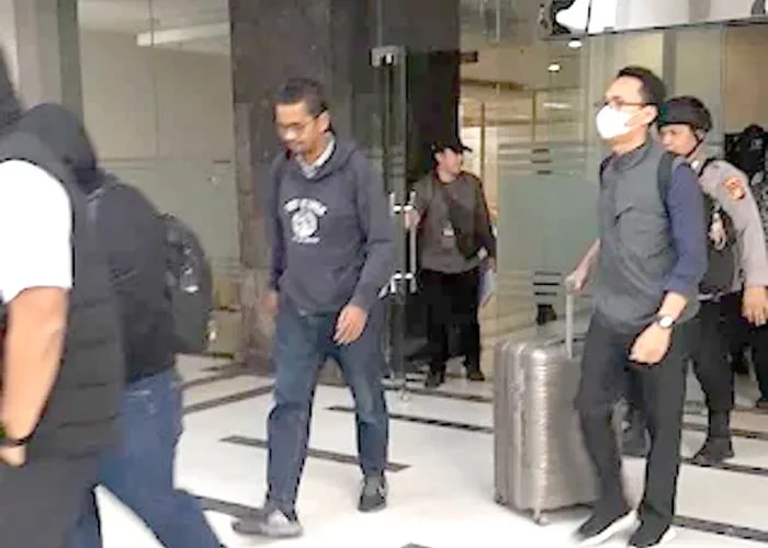 KPK Geledah Kantor Dinas PUPR Riau, Kasus Apa?