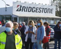 Pabrik Ban Bridgestone Tutup, 700 Karyawan di PHK
