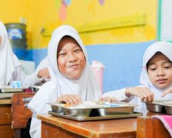 Hari Ini Program Makan Bergizi Gratis Dimulai