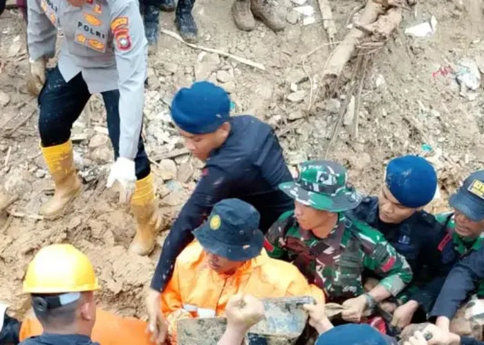 Tim SAR Temukan Semua Korban Longsor di Tiban Batam