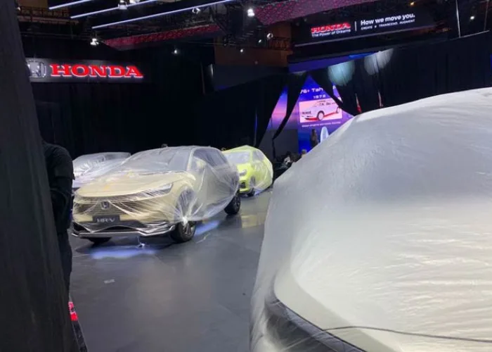 IIMS 2025 Dibuka, Inilah Deretan Merek Mobil dan Motor yang Hadir