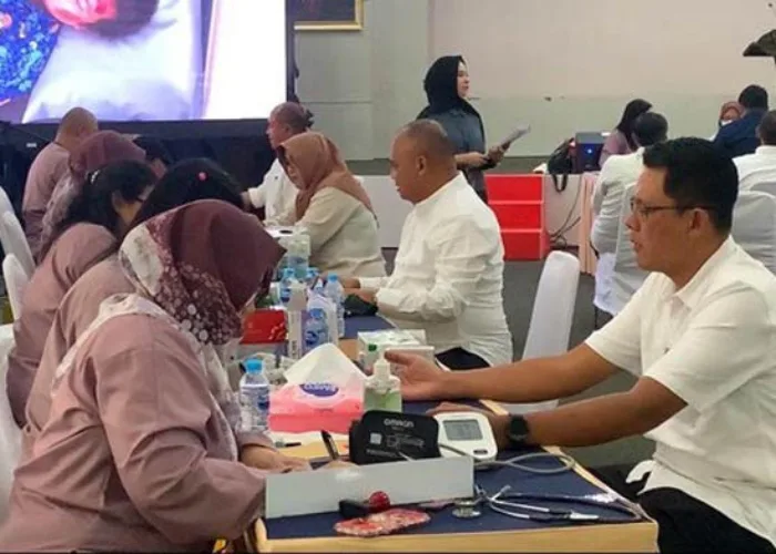 Ketika Kepala Daerah Terpilih Jalani Cek Kesehatan Jelang Retret