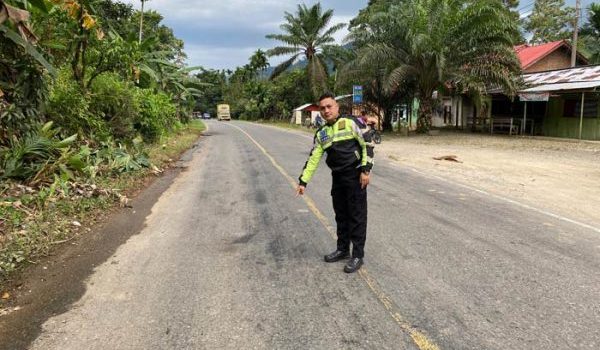 Kecelakaan Maut Sepeda Motor dan Dua Minibus di Sinjunjung, Satu Orang Meninggal