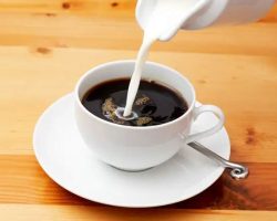 Cobalah 5 Bahan Campuran Ini, Agar Kopi Hitam Tak Lagi Pahit dan Nikmat