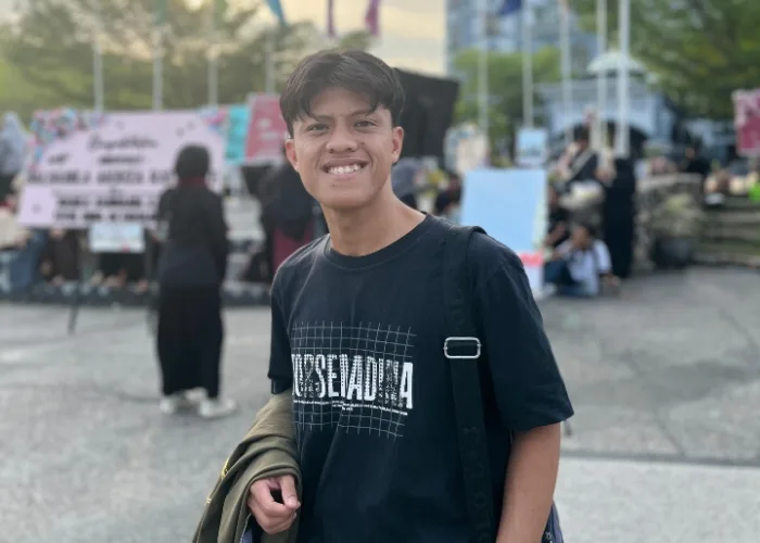 Welcome to the Jungle Bu Rektor,  Sahabat Tersenyum Pergi, Tapi Noda Busuk Masih Melekat di Kursi