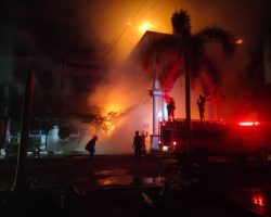 Gedung Fakultas Kesehatan Masyarakat Unand Padang Terbakar