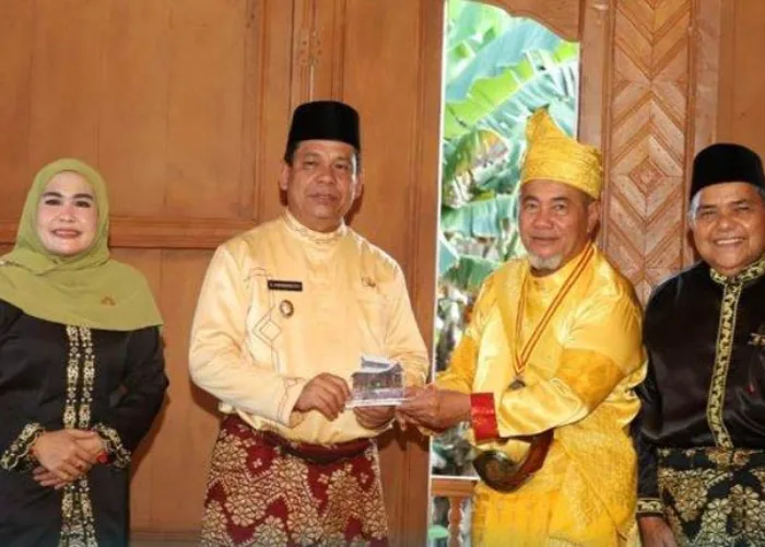 Wabup Syafrudin Poti Apresiasi Kegiatan Dokumentasi Publikasi Warisan Budaya dan Sejarah Kerajaan Rokan