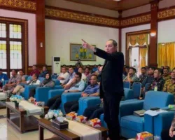 Bupati Afni, Forkompinda dan Dirut PT SSL Bertemu Selesaikan Konflik Lahan Warga Tumang