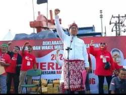 Ribuan Warga Pangkal Pinang Padati Tugu Kerito Surong Ikuti Deklarasi MERDEKA