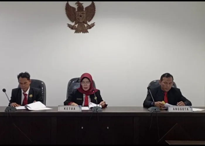 Majelis KI Babel Menangkan Hanafi, KPU Belitung Wajib Serahkan Salinan Ijazah Hellyana