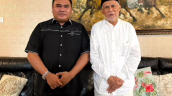 Momen Penuh Bahagia, Rico Alviano Sambut Hangat Kunjungan Ayahanda Guru Drs. H. Syaikh Asrul Bakar di Kediamannya