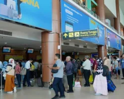 Petugas Bandara SSK II Pekanbaru Gagalkan Kiriman Sabu Tujuan Sulsel