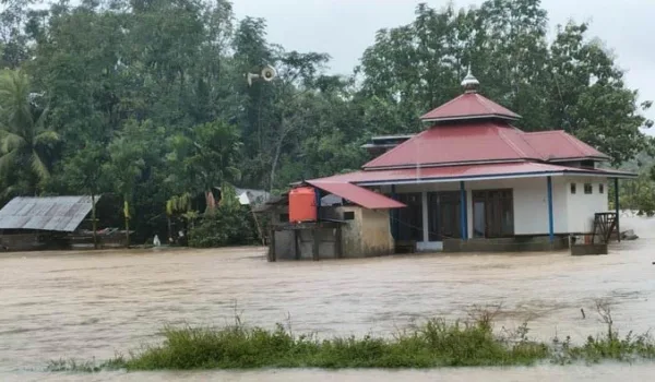 Banjir dan Longsor Melanda Mentawai Sumbar